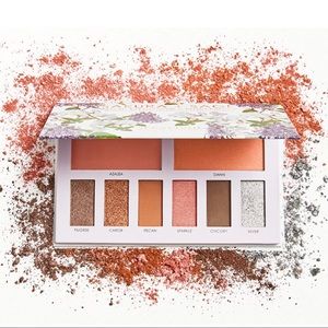 🌟 2 Day Sale🌟 SERAPHINE BOTANICALS, Sakura + Sage Eyeshadow & Blush Palette
